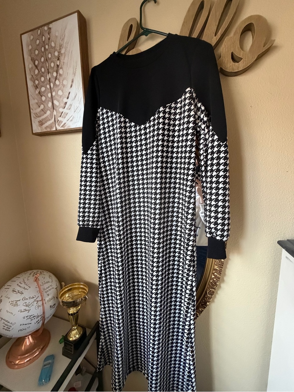 SHEIN Black & White Houndstooth Long Sleeve Midi Dress